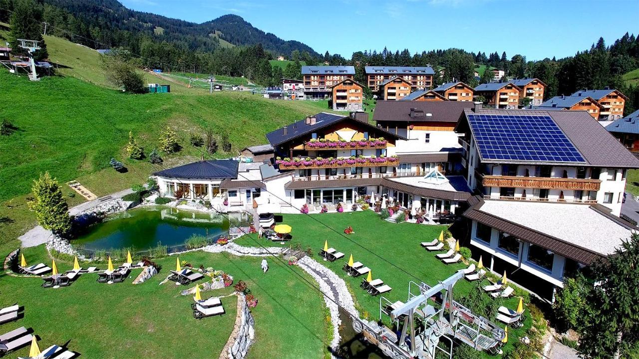 Alpinresort Schillerkopf Bürserberg エクステリア 写真