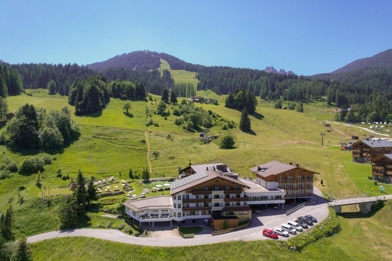 Alpinresort Schillerkopf Bürserberg エクステリア 写真